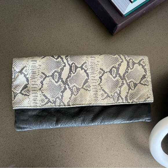 OLIVEVE Soft Leather Fold Over Clutch Sneak-skin Printed Black and Bone Color. - Picture 1 of 9